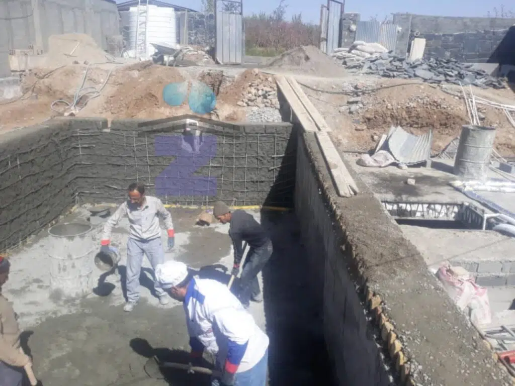 آب بندی استخر با چسب بتن