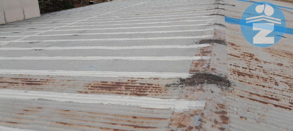 ترمیم سقف ایرانیتی با عایق نانو و توری مش دالاهو